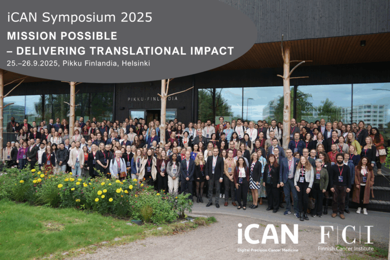 Group photo of 360 participants of the iCAN Symposium in front of Little Finlandia